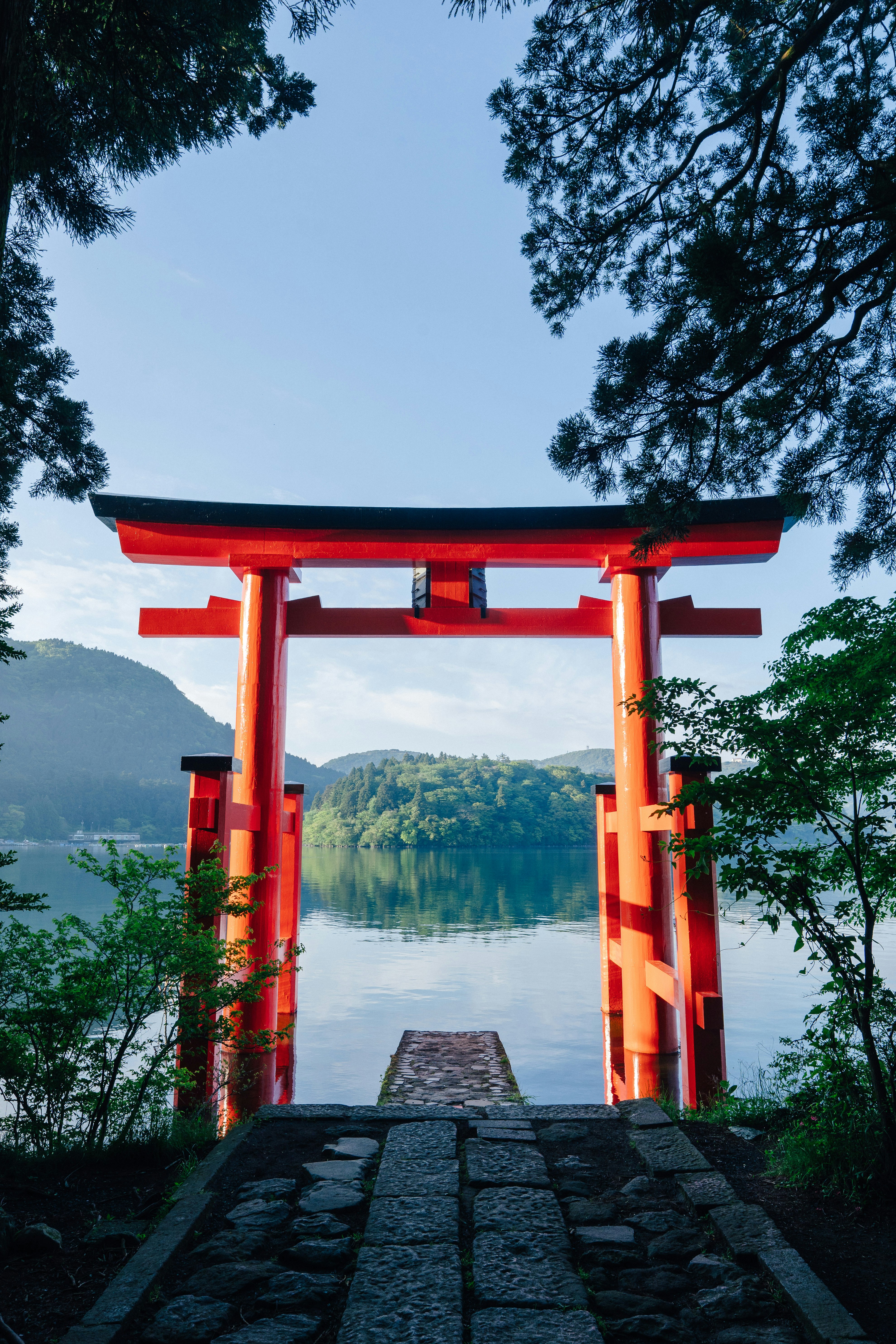 Hakone in 2 Days: Where Steam Slows the Thoughts