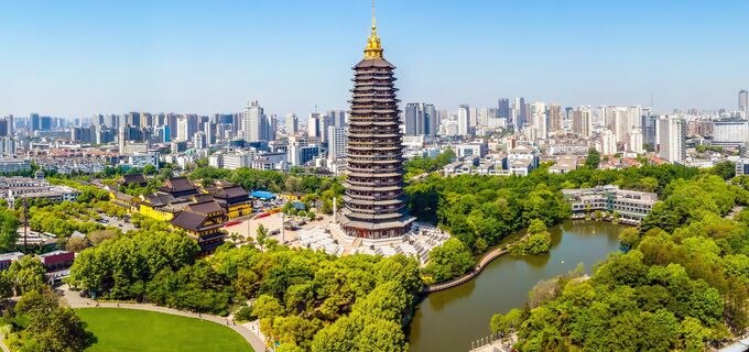 Changzhou in 3 Days: Alley Lanterns & Pagoda Light