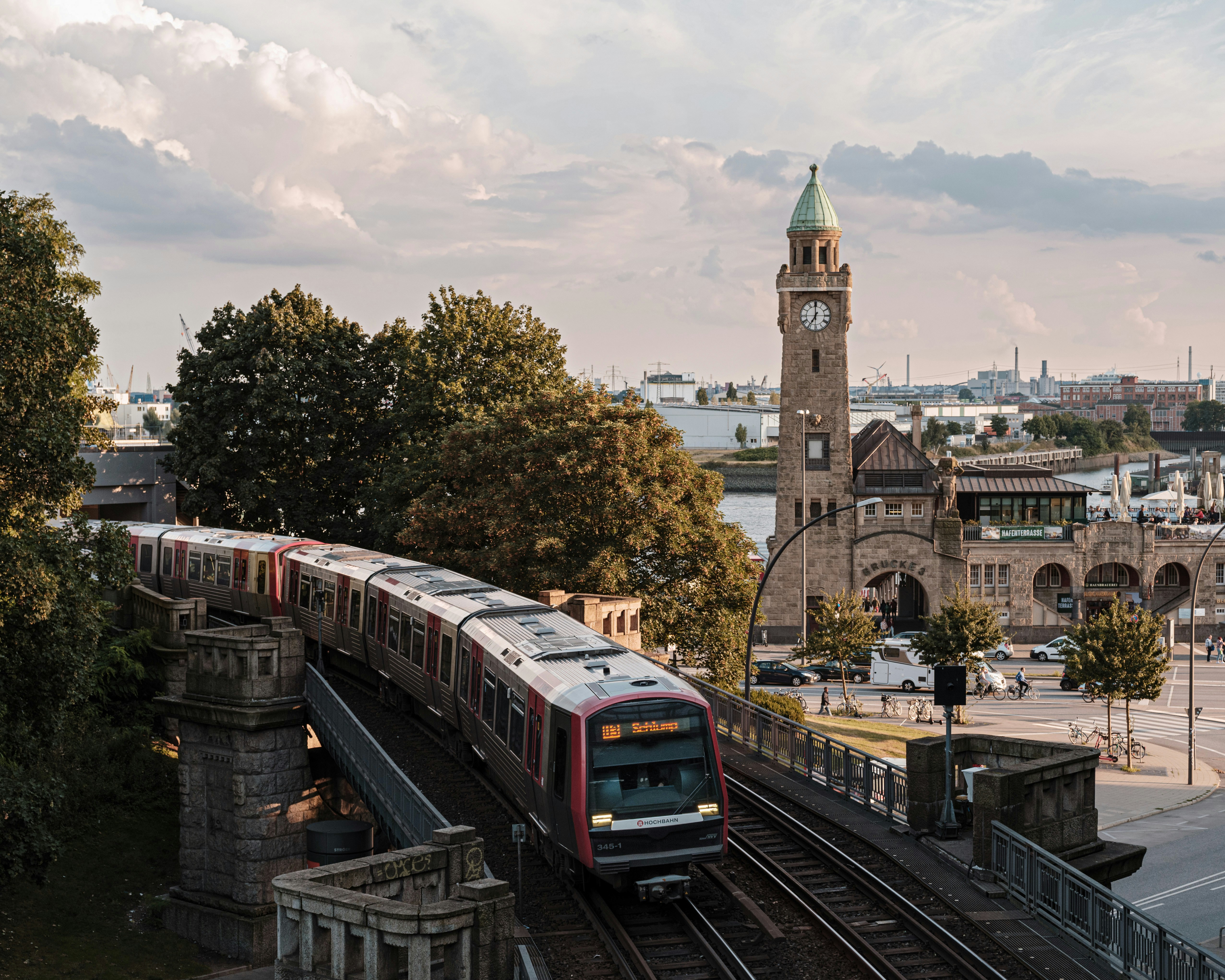 Hamburg in 3 Days: Where Distance Creates Clarity