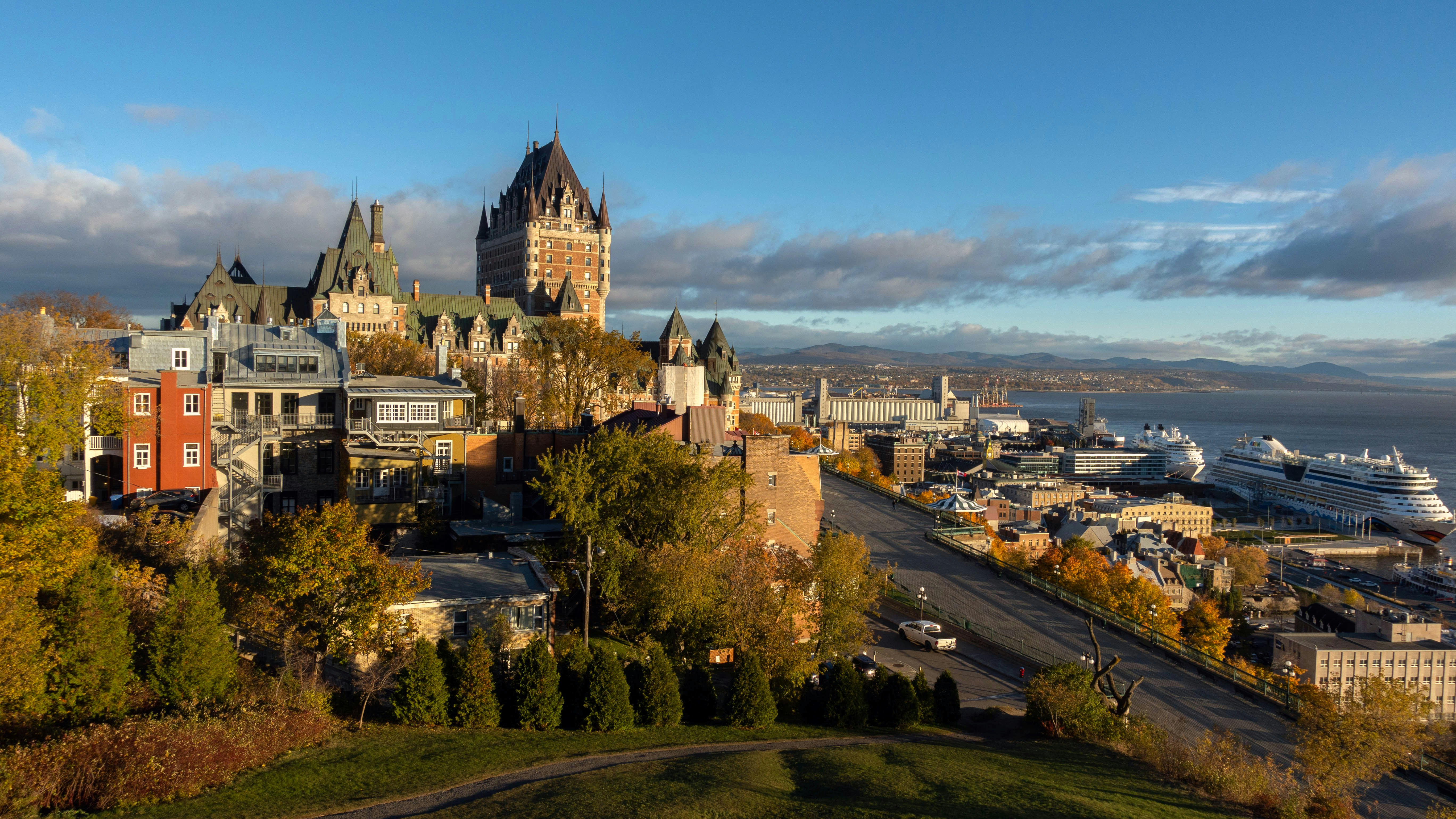 Québec City in 3 Days: Enclosure, Memory, and Continuity