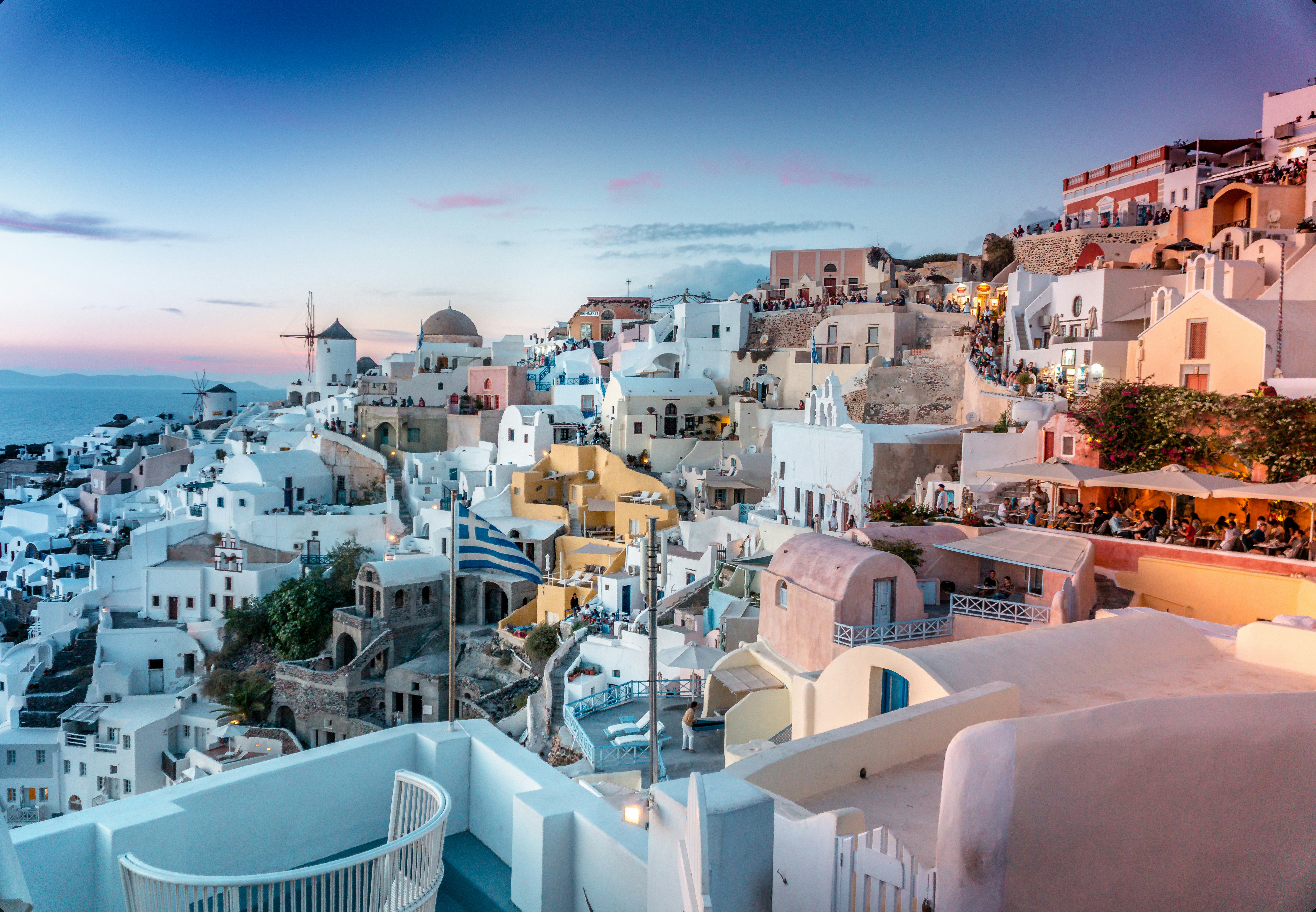 Santorini in 3 Days: Where Light Erases the Clock